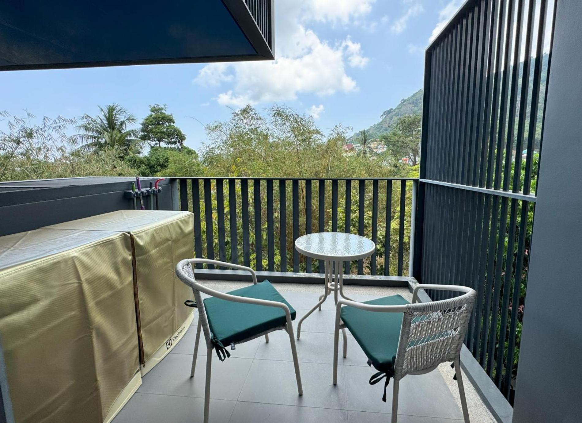 Deck Private By Lofty